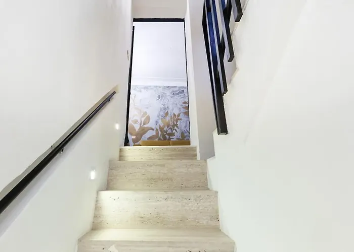 Leonetto Elegant רומא